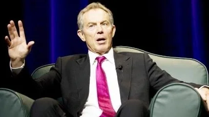 Tony Blair har skrivit sina memoarer.