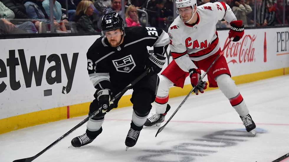 Viktor Arvidsson gjorde två av målen när LA Kings vann med 5–2 mot Ottawa.