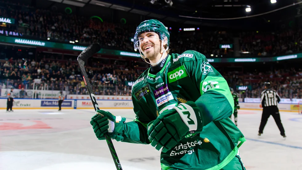August Tornberg går starkt i Färjestad.