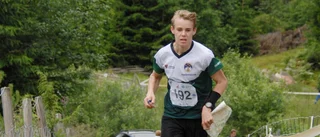 Lockades ut i skogen med godis – fastnade för sporten