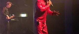 Succé när Jon Henrik Fjällgren gav konsert i Katrineholm: "Tårarna rinner nedför kinder både här och där"