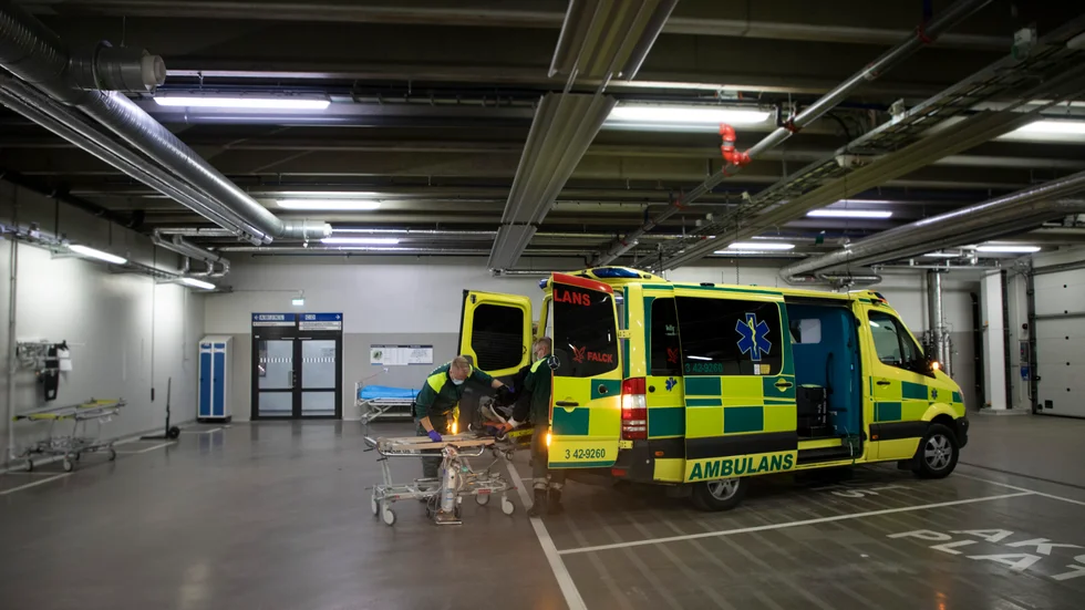 200 kronor, så mycket kan en ambulanstransport kosta från och med årsskiftet. 