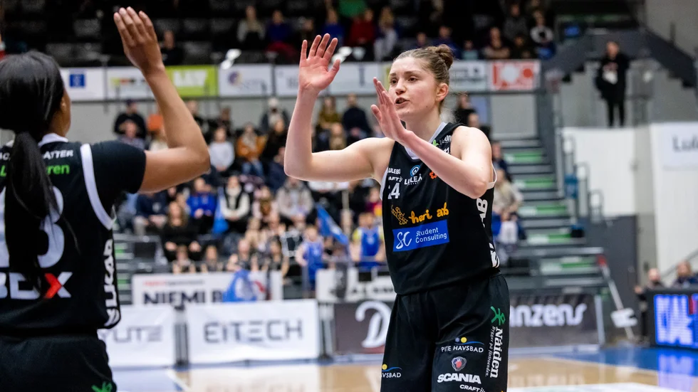 Josefin Vesterberg ska vara spelklar till en eventuell semifinalserie.