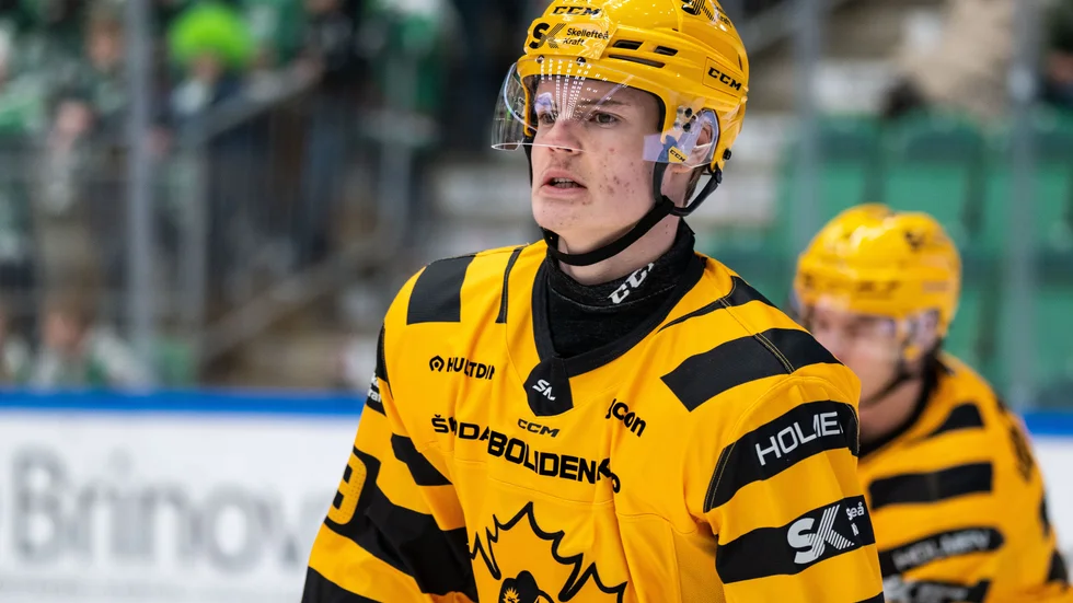 ”Jag har haft en turbulent höst”, säger Theo Keilin som nu hoppas ha hittat rätt i Bik Karlskoga.