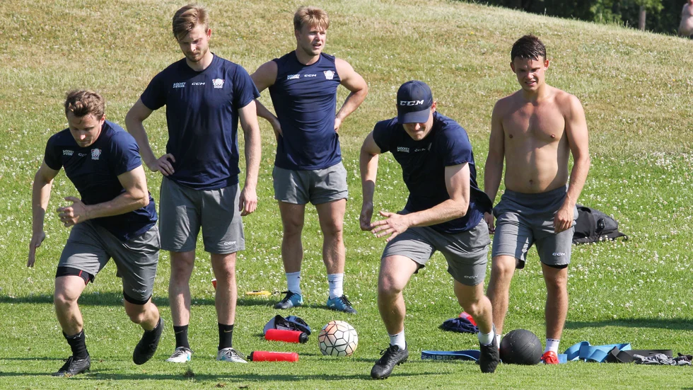 Snart drar försäsongen igång för LHC igen...