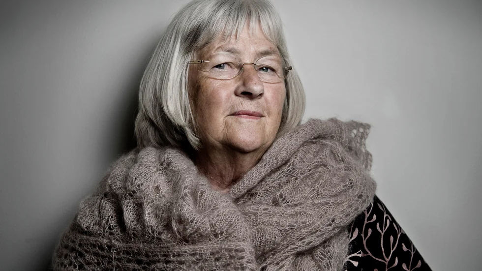 Barbro Lindgren (född 1937) är författare och poet. Hon är mest känd för sina barnböcker (Loranga-böckerna, Max-böckerna, Sparvel-böckerna) men skriver också för vuxna. Hon tilldelades 2014 som första svensk Astrid Lindgrens minnespris (Almapriset).