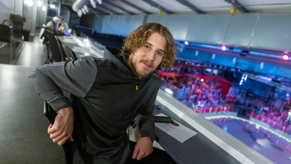 Mario Kempe har blivit pappa till en andra dotter. Han är tillbaka till tisdagens match mot Örebro.
