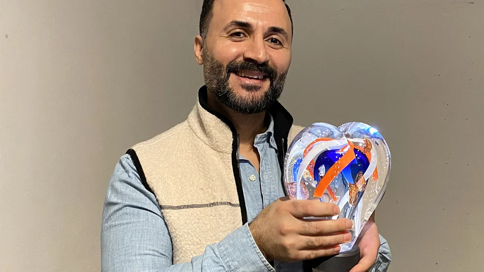 Huseyin Tas fick priset Rotarys guldhjärta på måndagsförmiddagen.
