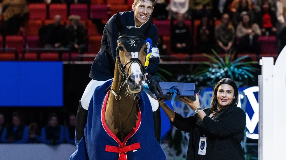 Henrik von Eckermann tog hem segern i 1.50-klassen under torsdagskvällen med Iliana.