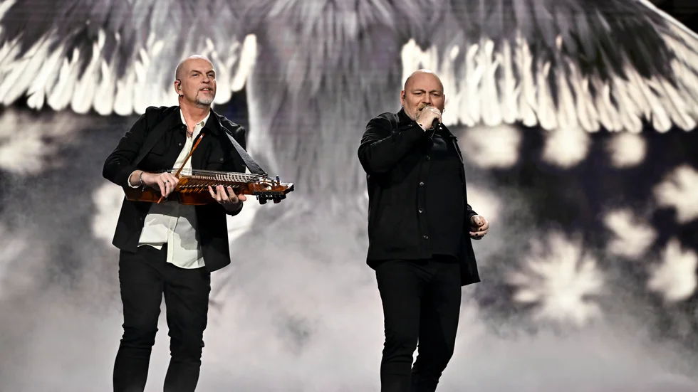 Nordman med bidraget "Släpp alla sorger" tävlar i Melodifestivalen.