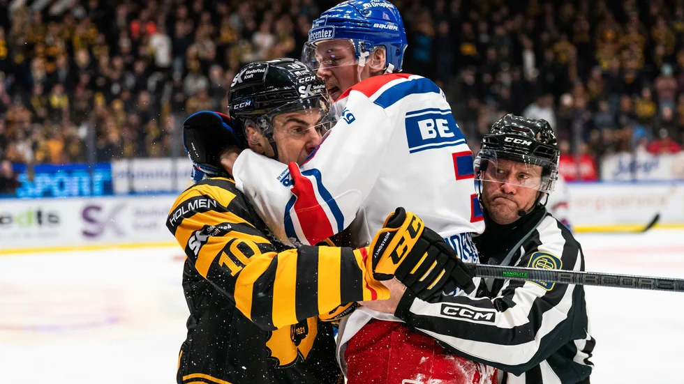 Oskarshamns William Worge Kreü har, efter situationen med Joakim Lindström i torsdagens match, fällts för diving.