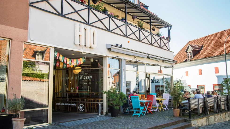 H10 på Hästgatan i Visby ägdes tills i höstas av Paul ”Dino” Larsson, men i slutet av september tog Roy Abd-El Ahad över majoritetsägandet i det bolag som äger fastigheten. 