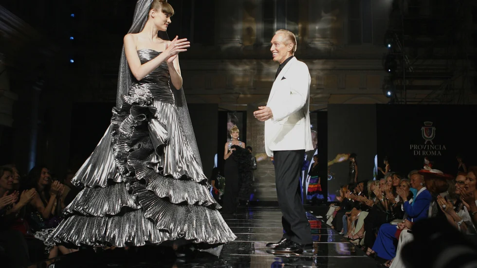 Den italienske modedesignern Renato Balestra har avlidit i Rom vid 98 års ålder. Arkivbild.