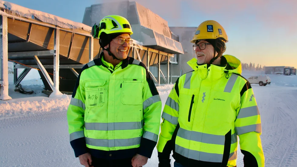 Gunnar Norman och Erik Fjällström är mycket nöjda med att nu kunna ta i bruk ventilationssystemet.
