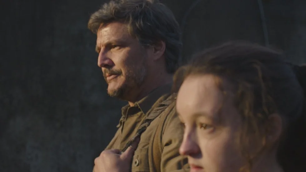 Pedro Pascal och Bella Ramsey i filmversionen av tv-spelet "The last of us". Pressbild.