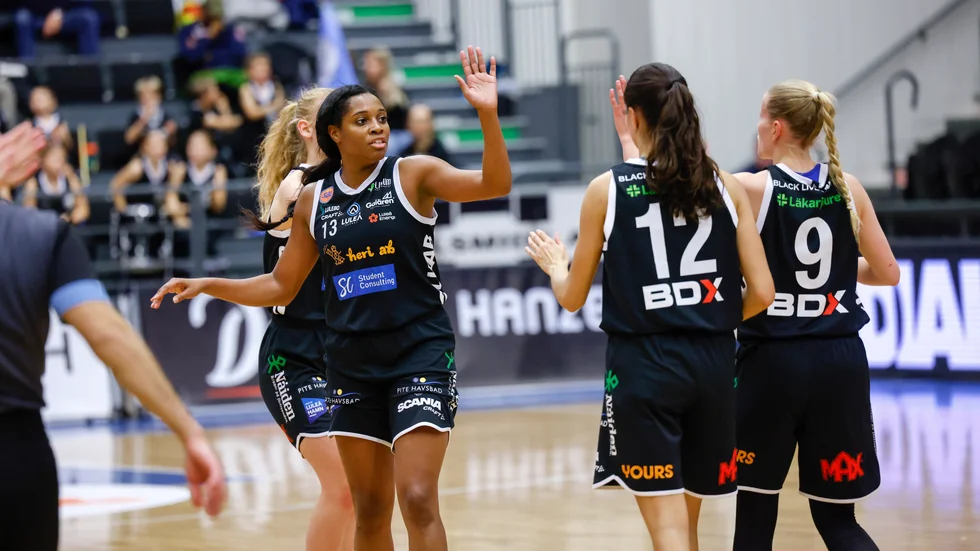Luleå Basket möter IK Eos på bortaplan under lördagskvällen.