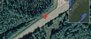 Stopp på E4 på grund av singelolycka med en personbil