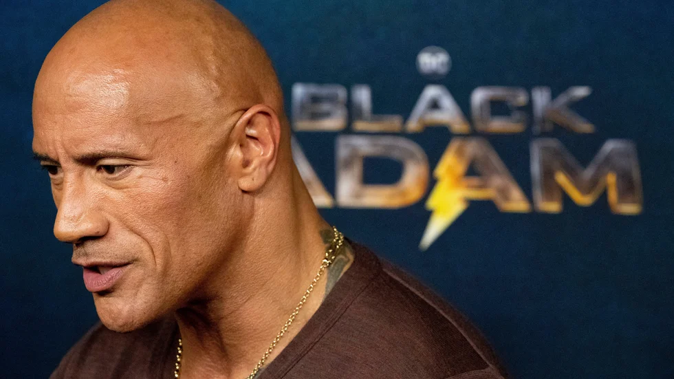 Dwayne "The Rock" Johnson spelar huvudrollen som Black Adam i filmen med samma namn.