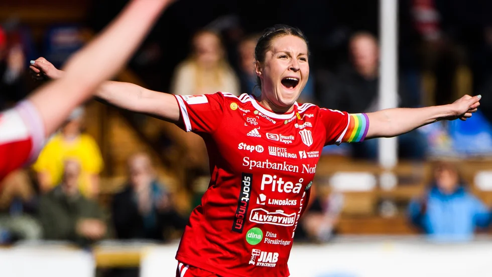 Tillbaka i blågult. Sirius-fostrade Fanny Andersson är en av 25 spelare i landslagstruppen till damlandslagets januariläger.