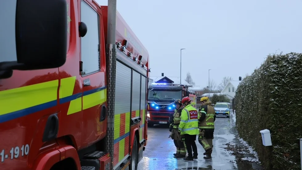 Räddningstjänsten larmades till Bälinge om en brand i ett garage.