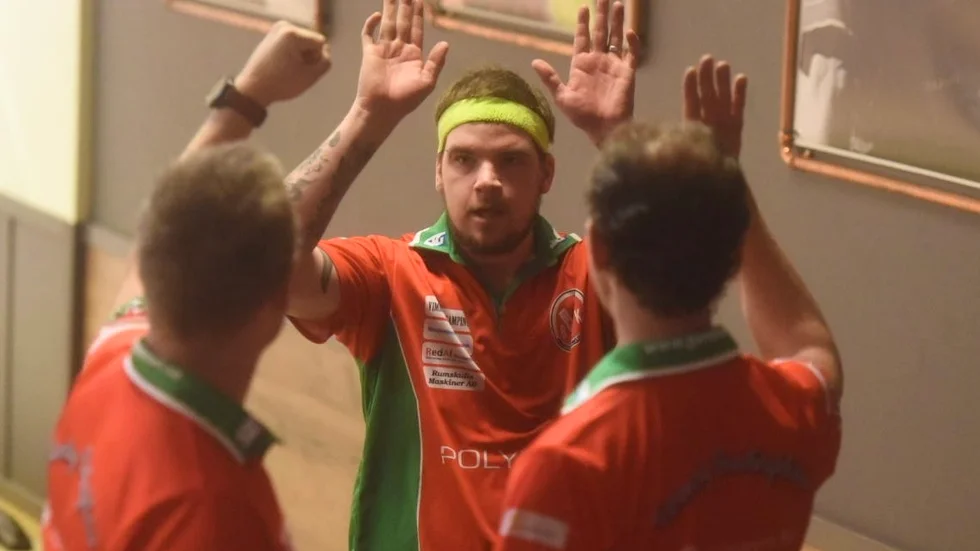 Daniel Stefansson var nära att slå en 300-serie för VBK.