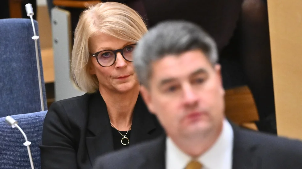 Finansminister Elisabeth Svantesson (M) och Oscar Sjöstedt, Sverigedemokraternas ekonomisk-politiske talesperson. Arkivbild.