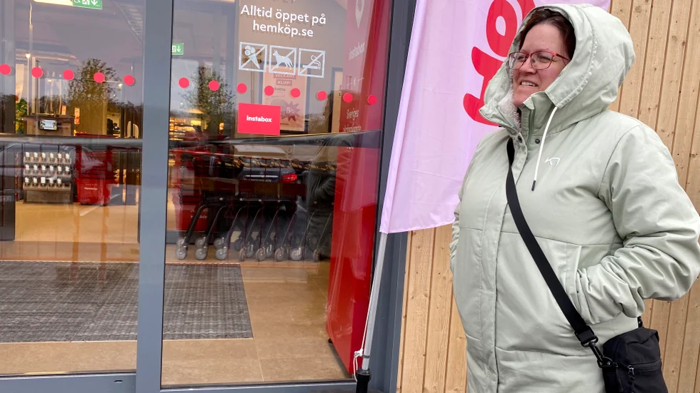 Gloria Martinsson var först i kön när Hemköp Luxor öppnade under onsdagen.