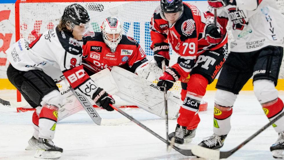 Piteå möter Boden lördag 16.00.