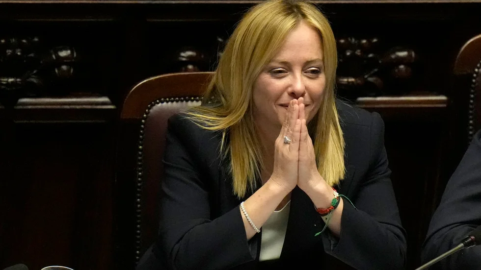 Italiens premiärminister Giorgia Meloni i väntan på tisdagskvällens omröstning.
