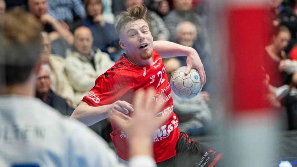 Guifs Erik Persson hade en minst sagt tung förstahalvlek hemma mot Kristianstad under torsdagskvällen. 