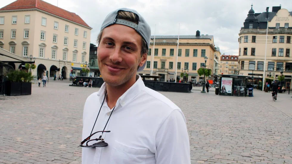 Linköping Citys Sebastian Starkenberg har haft problem med en vad, men är uttagningsbar till söndagens bortamatch mot Västerås SK.