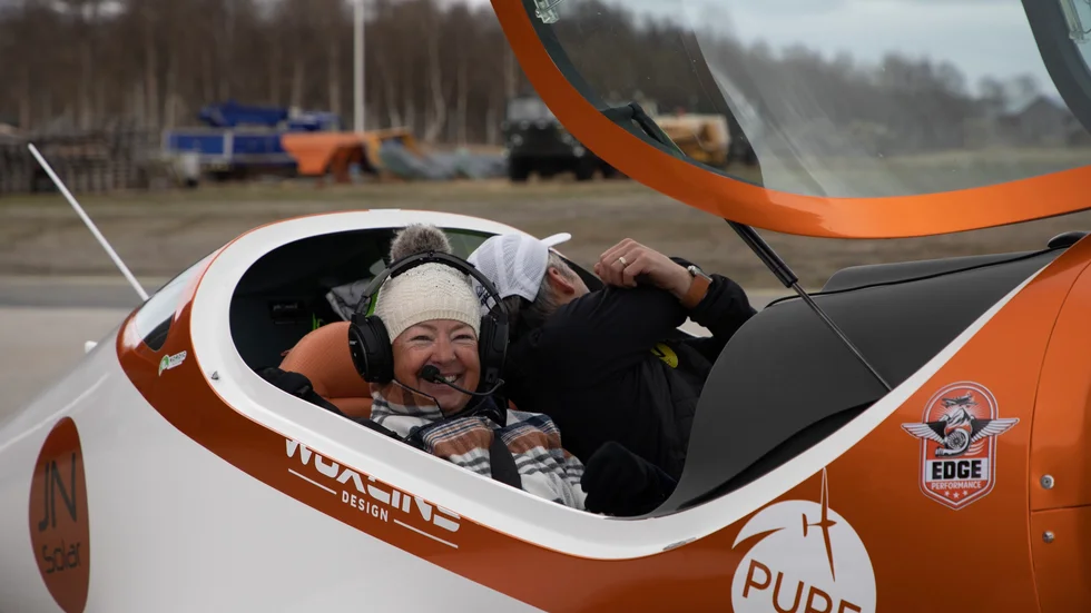 Agneta af Ekenstam testflög modellen som drevs med fossilt bränsle.
