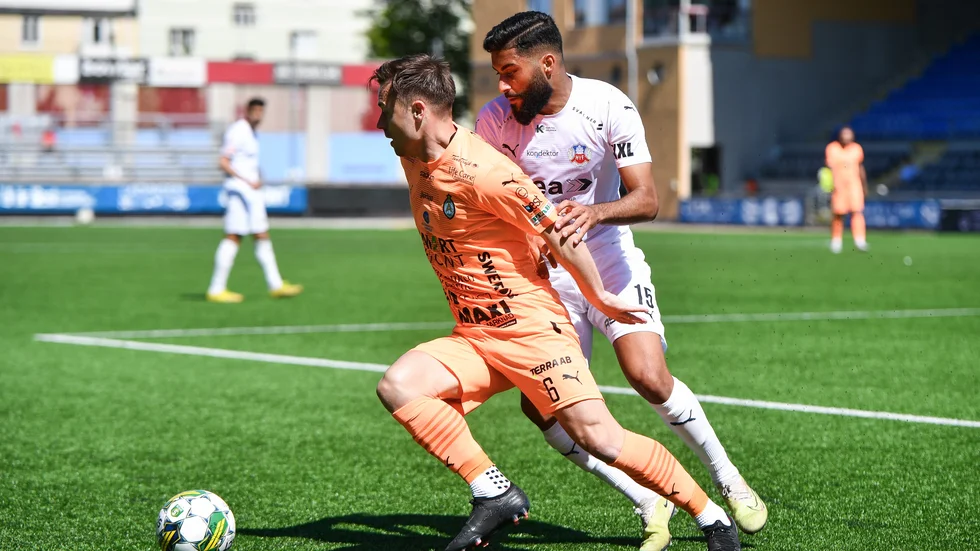 Ryan Williams och hans lagkamrater i AFC Eskilstuna tar sig an Gefle IF i Superettan på lördagskvällen.