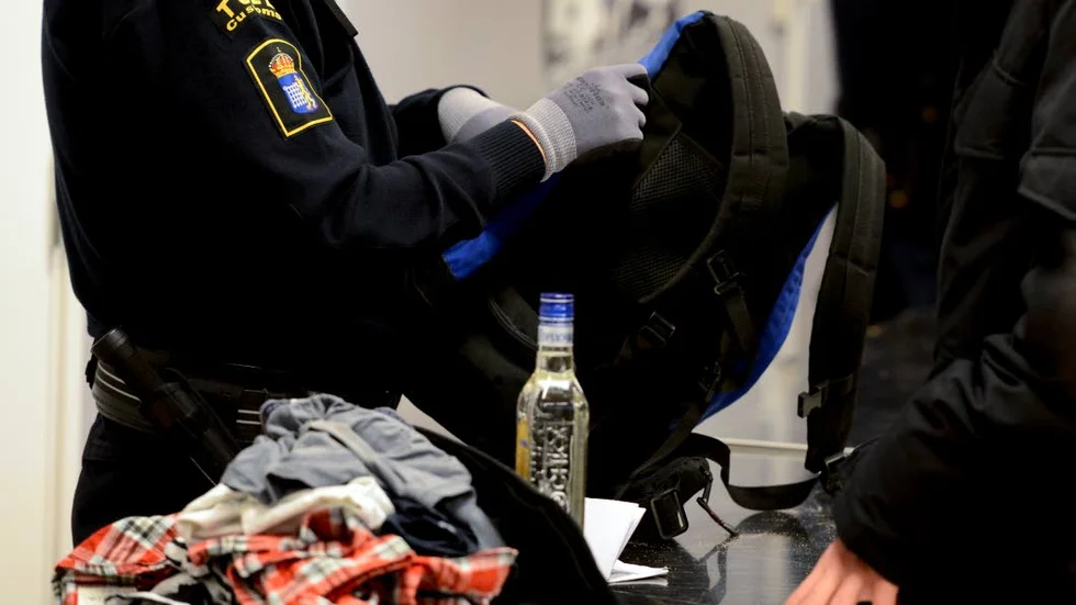 Sveriges gränsskydd stärks av Moderaternas miljardsatsning. Tanken är att Tullen ska bli mer effektiv på att stoppa införseln av vapen och narkotika.