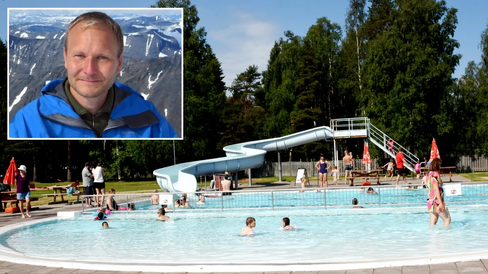 Thomas Björklund, som ofta besöker Aronsbadet med sina två barn, undrar hur kommunen resonerar när olyckor så pass frekevnt stoppar bade i poolen. "Vad har de för beredskap för det här och hur ser de på problematiken?", undrar han.      