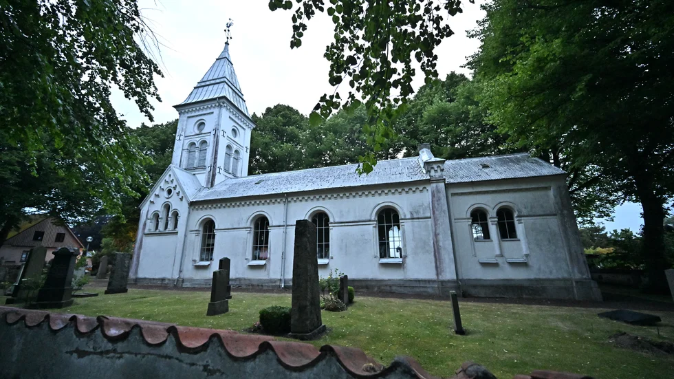 En rysk-ortodox församling måste lämna Lockarps kyrka i Malmö.