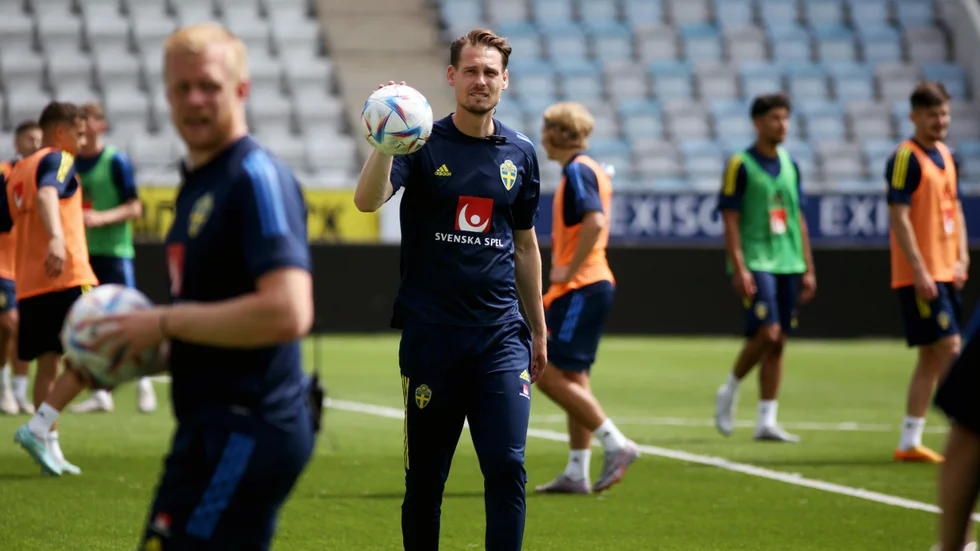 Daniel Bäckström står inför sin första tävlingslandskamp som U21-förbundskapten och laddar för det i Norrköping. 