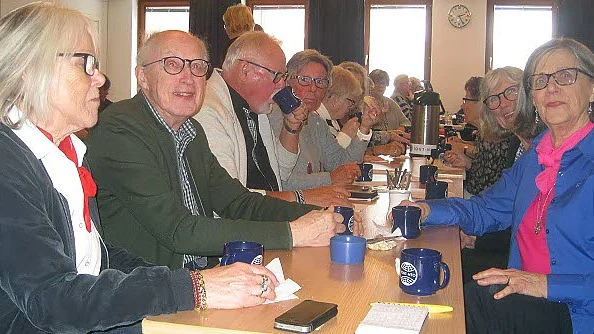 Några som var närvarande vid Åkerbärets medlemsmöte var Inga-Maj Johansson, Urban Wiss, Kjell Eriksson, Eva Eriksson, Kristina Nordlund och Anna-Lisa Wiss.