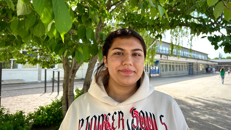 Tiba Gate, 16, slutar nian. I framtiden vill hon jobba som polis. Vuxit upp har hon gjort i Enköping, och här vill hon också bo kvar.