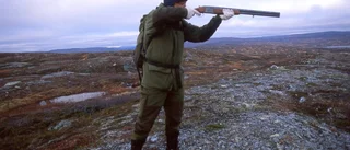 Jägare sköts med hagel i ögat