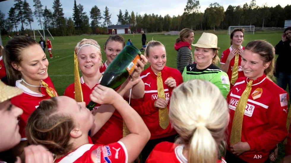 Hemmingsmark jublar efter att ha grejat seriesegern i södra damfyran.