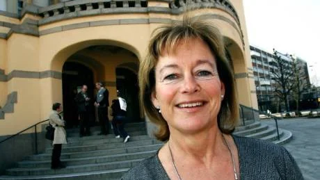Kulturminister Lena Adelsohn Liljeroth vill inte säga något direkt om Östgötateaterns problem. Men tror helhjärtat på kulturens framtid. Foto: Niclas Sandberg