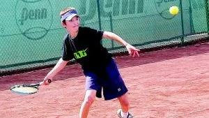 Denny Stanojevic spelade bländande tennis när han säkrade en plats i Kalle Anka Cup.
Foto: Ola Axman