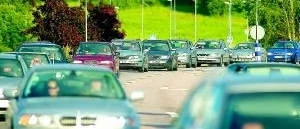 Milslånga köer på E22:an
