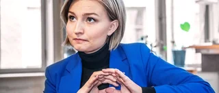 Ebba Busch Thor seglar på rasistvågen