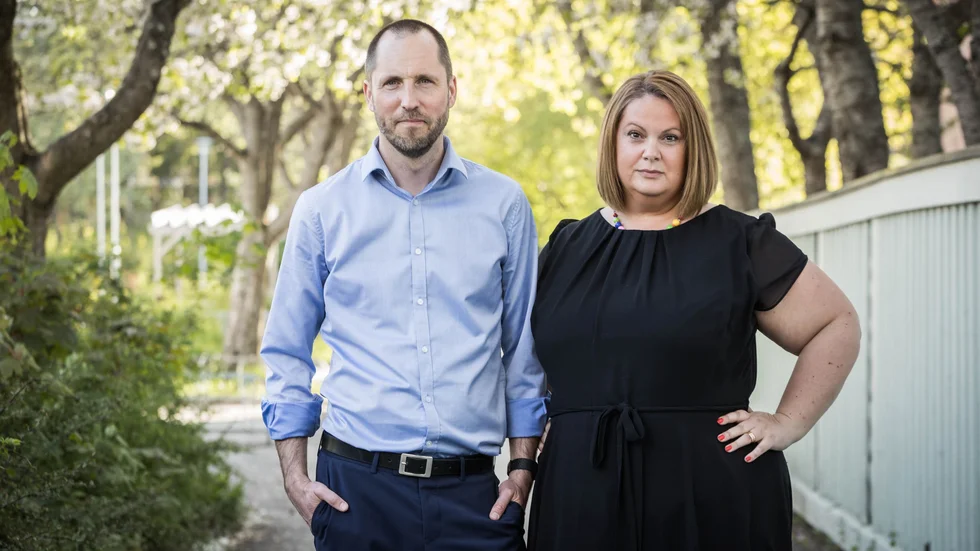 Erik Pelling och Eva Christiernin (båda S) menar att kommunalvalet är en folkomröstning om skolan.