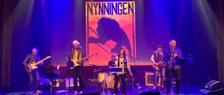 Nynningen i Kulturens hus • Recensenten: "För många är det nog en nostalgisk resa tillbaka till ett rödare Sverige"