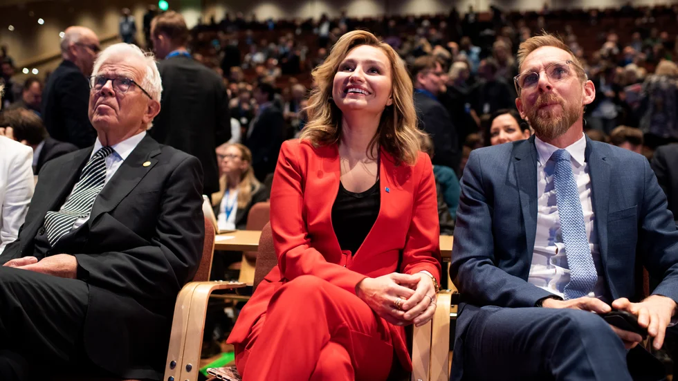 "Jag hoppas och tror att partiet kommer in i eftertankens kranka blekhet", säger KD-legendaren Alf Svensson, till vänster på bilden. Till höger syns nuvarande partiledaren Ebba Busch samt ekonomisk-politiska talespersonen Jakob Forssmed. 