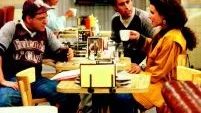 George, Jerry och Elaine på Tom´s restaurant, Manhattan. Ett fik som skulle få världsrykte genom tv-serien.
FOTO: TV 3