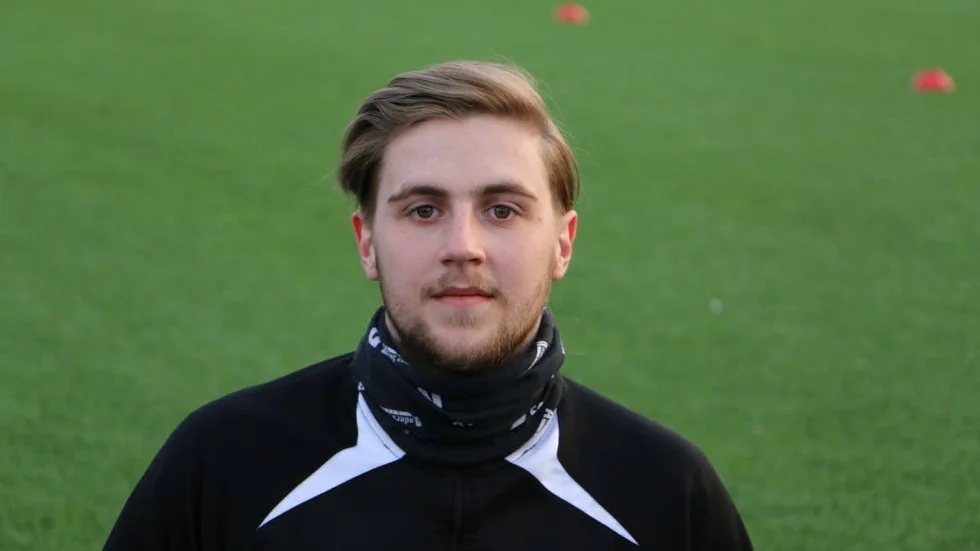 STABIL. Älvsbyns målvakt Albin Isaksson Albin Isaksson släppte endast en puck förbi sig i den avgörande matchen mot Malmberget.